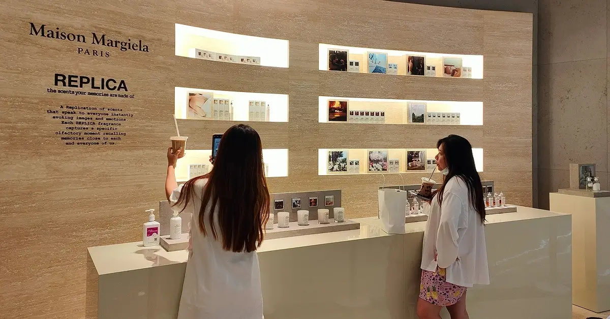 Mason Margiela China retail shop